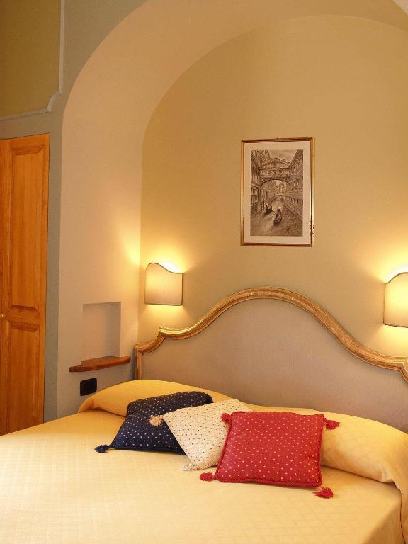 Budget Double Room,257962037:JPEG